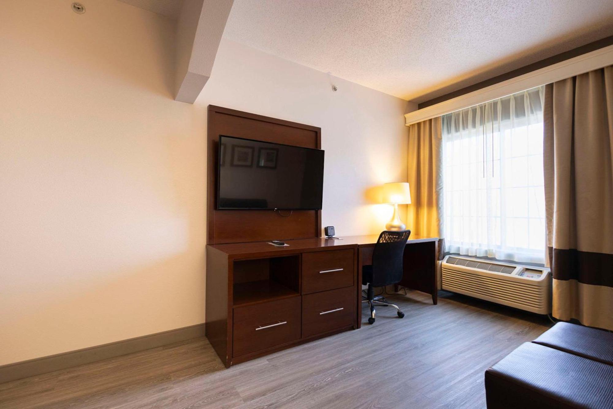 Comfort Suites Springfield Exterior foto